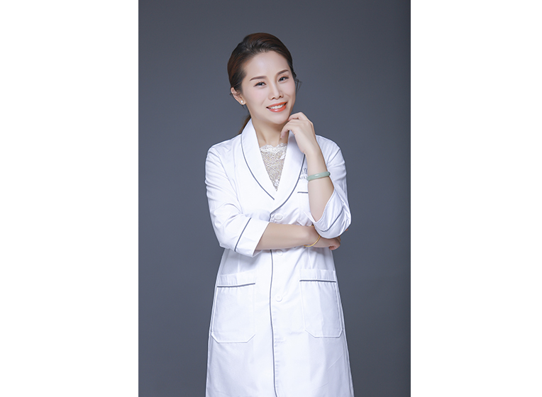 李语佳  .jpg